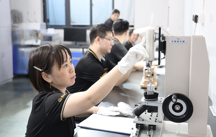 傲群自動化車間生產環(huán)境