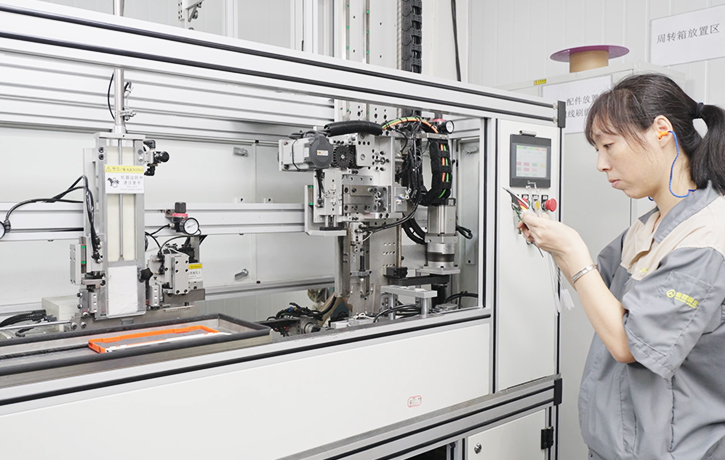 傲群自動化車間生產環(huán)境