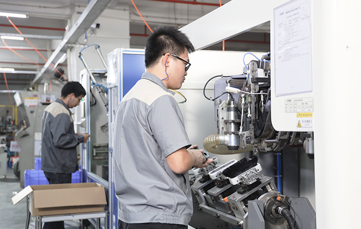 傲群自動化車間生產環(huán)境