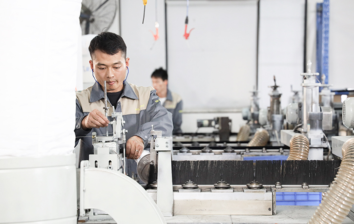 傲群自動化車間生產環(huán)境