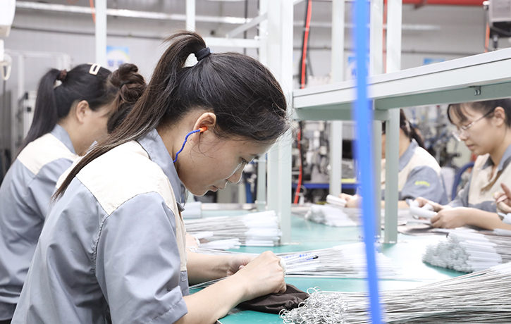 傲群車間生產環(huán)境