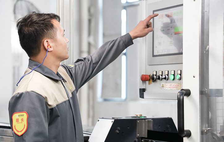 傲群車間生產環(huán)境